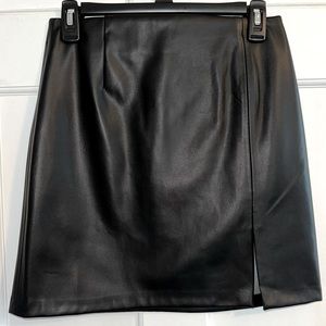 NWT Zara Women’s Faux Leather Skirt